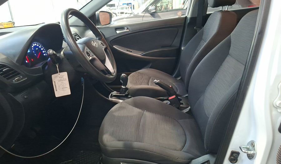 Hyundai Accent 1.4 RB GL AC 2AB ABS HB Hatchback 2016