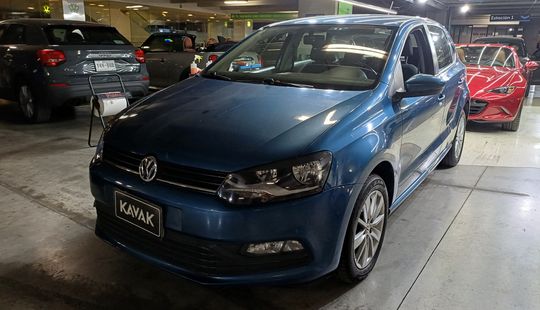 Volkswagen • Polo