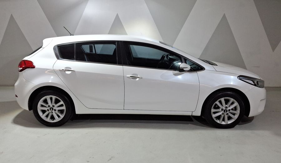 Kia Forte 2.0 EX AUTO Hatchback 2018