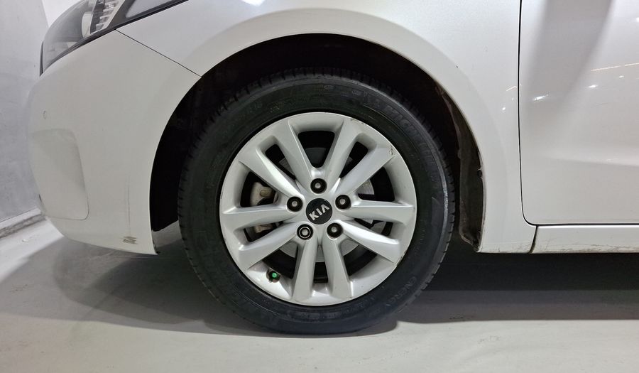 Kia Forte 2.0 EX AUTO Hatchback 2018