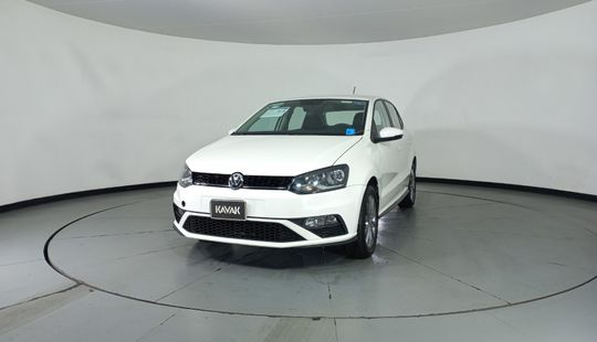 Volkswagen • Polo