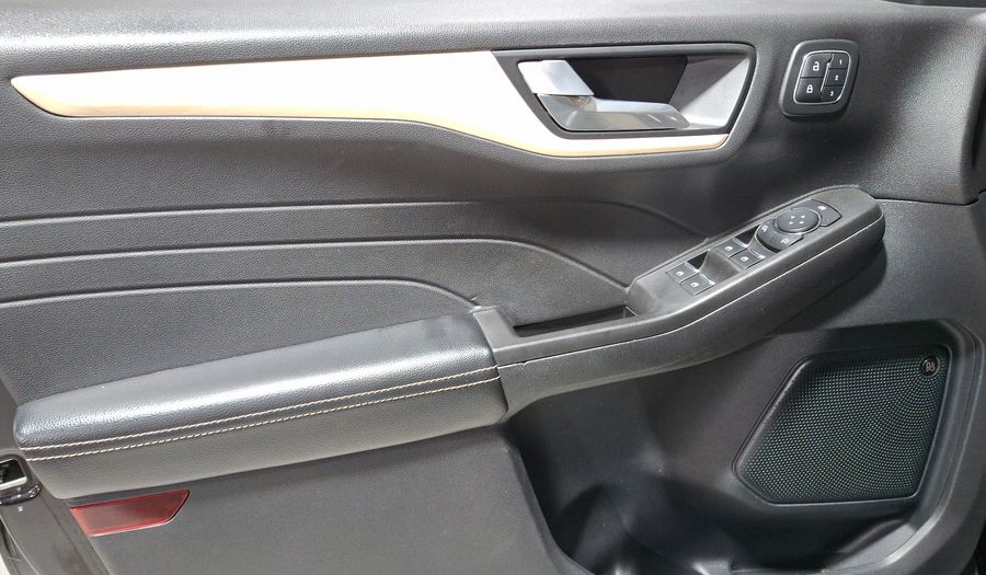 Ford Escape 2.5 HEV TITANIUM CVT Suv 2021