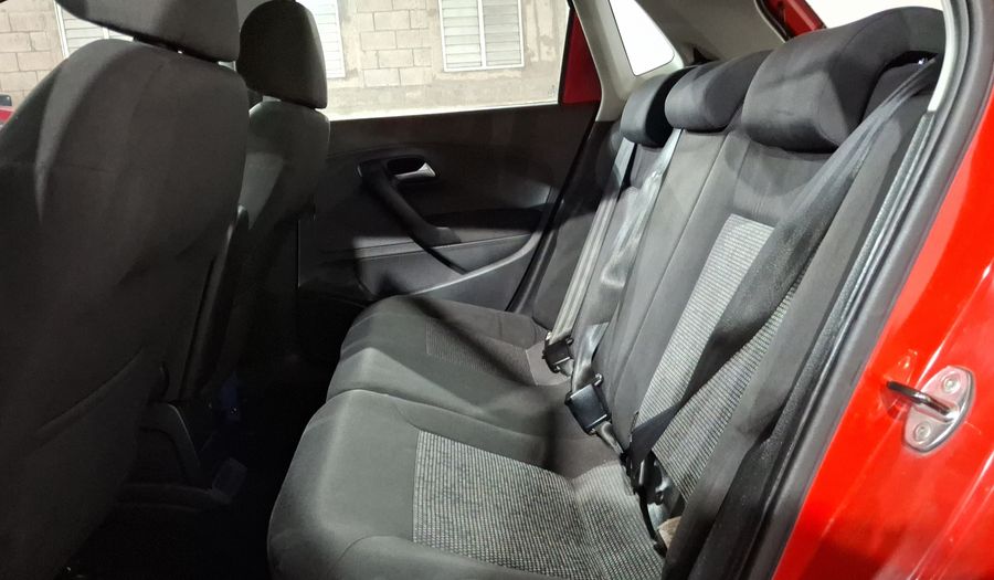 Volkswagen Polo 1.6 MT Hatchback 2017