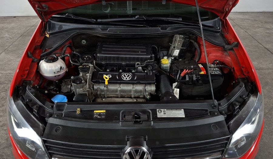 Volkswagen Polo 1.6 MT Hatchback 2017