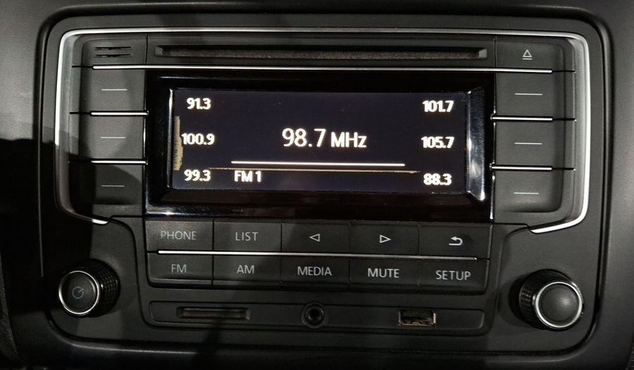 Volkswagen Polo 1.6 MT Hatchback 2017