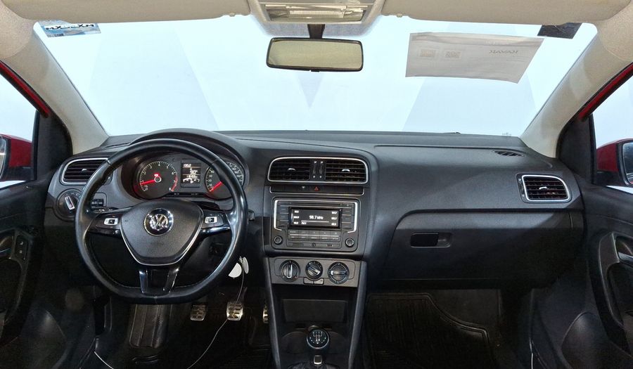 Volkswagen Polo 1.6 MT Hatchback 2017