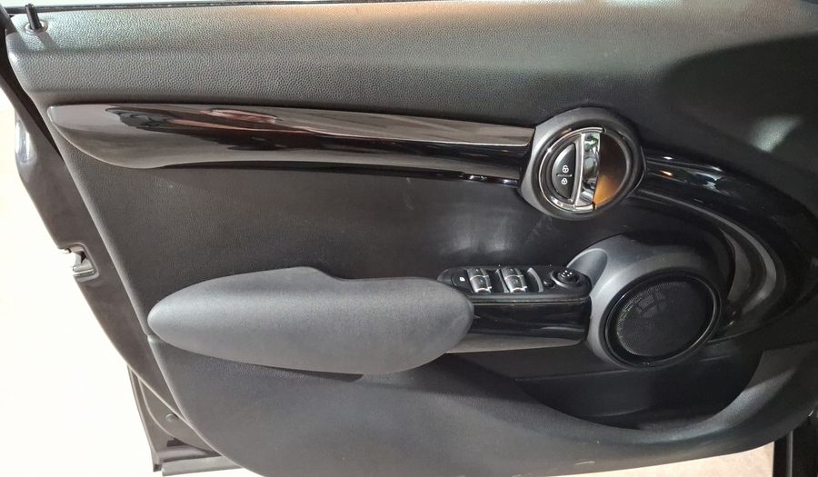 Mini Cooper 1.5 COOPER PEPPER DCT Hatchback 2019