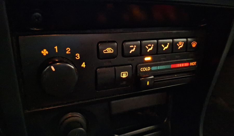 Samsung Sm3 1.6 PE (ENTRY) Sedan 2012