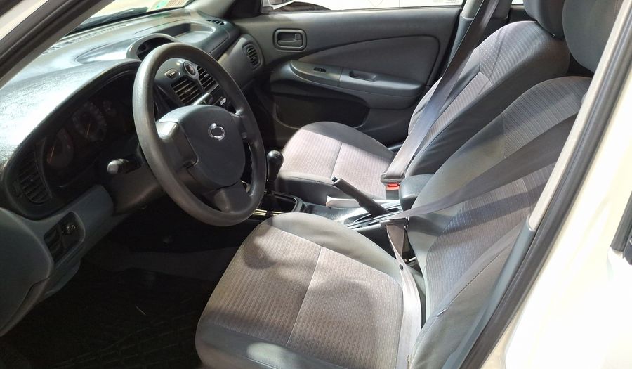 Samsung Sm3 1.6 PE (ENTRY) Sedan 2012