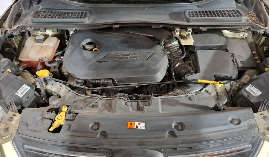 Ford Kuga 1.6 ECOBOOST SEL Suv 2015