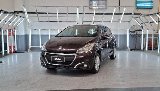 Peugeot • 208