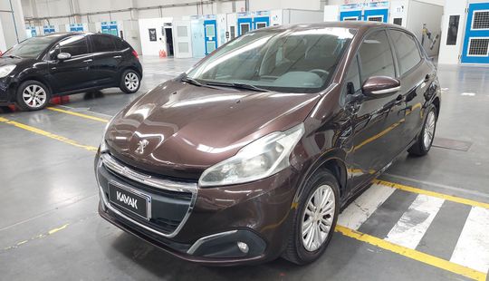 Peugeot • 208
