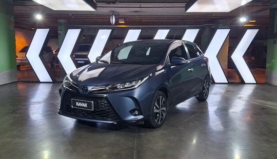 Toyota • Yaris