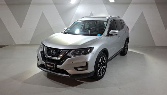Nissan • X-Trail