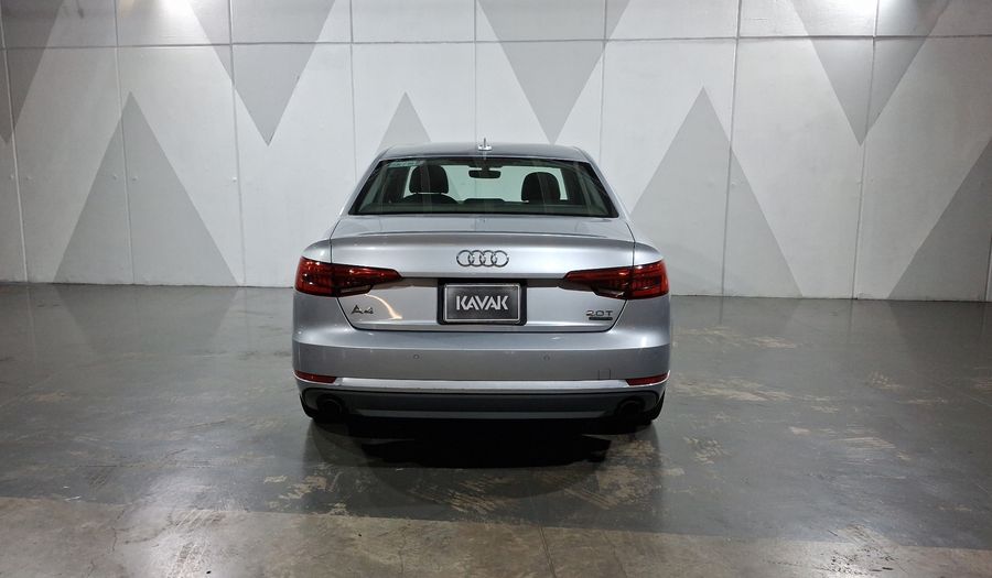 Audi A4 2.0 TFSI SELECT S-TRONIC QUATTRO Sedan 2017