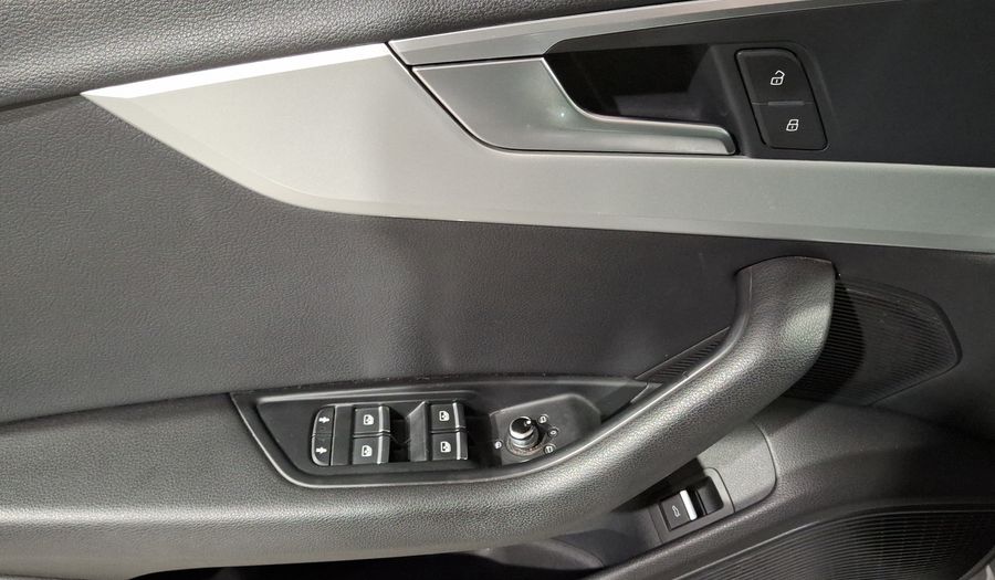 Audi A4 2.0 TFSI SELECT S-TRONIC QUATTRO Sedan 2017