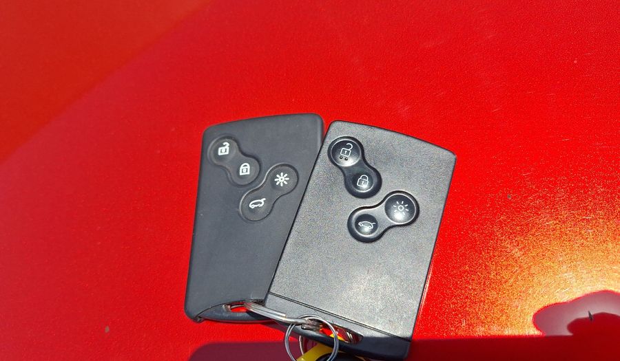 Renault Clio 1.2 EXPRESSION Hatchback 2019