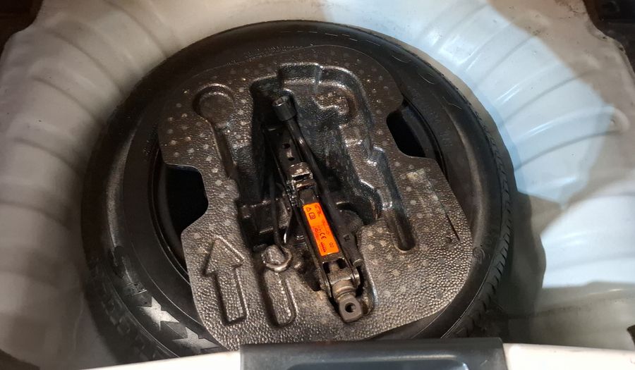 Nissan March 1.6 SENSE AUTO Hatchback 2018