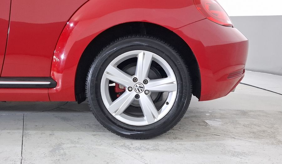 Volkswagen Beetle 2.0 TURBO DSG Hatchback 2012