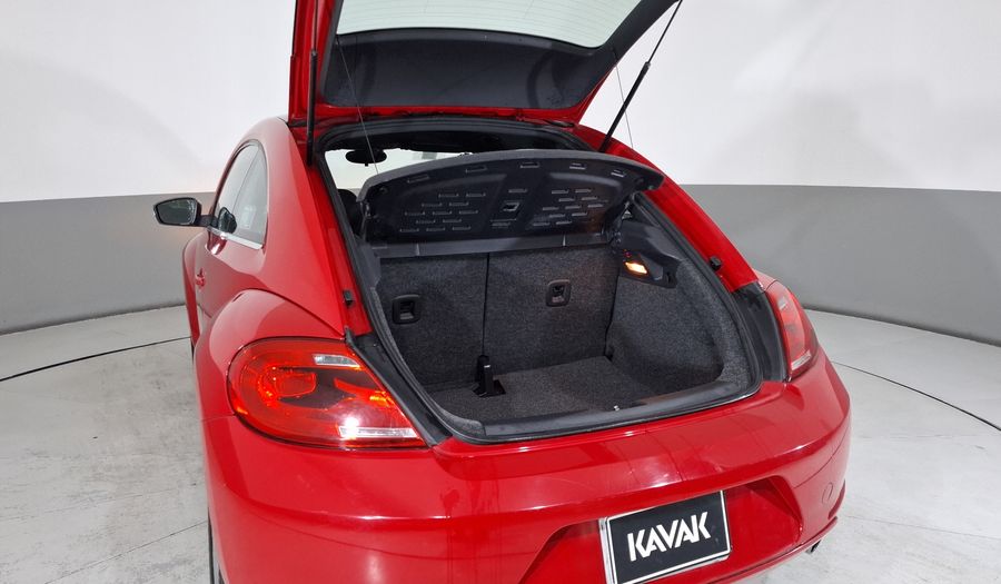 Volkswagen Beetle 2.0 TURBO DSG Hatchback 2012