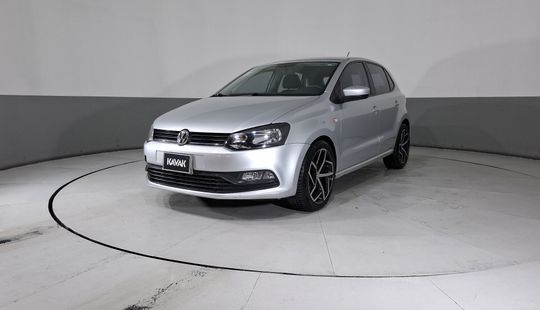 Volkswagen • Polo