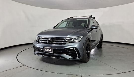 Volkswagen • Tiguan