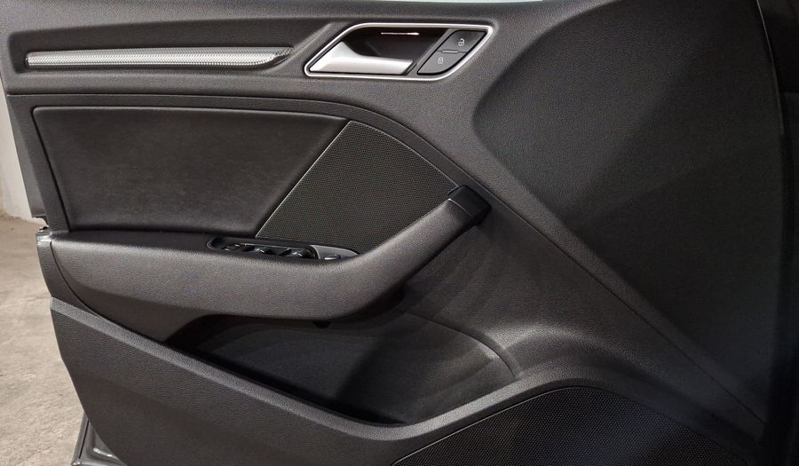 Audi A3 2.0 SELECT DCT Sedan 2018