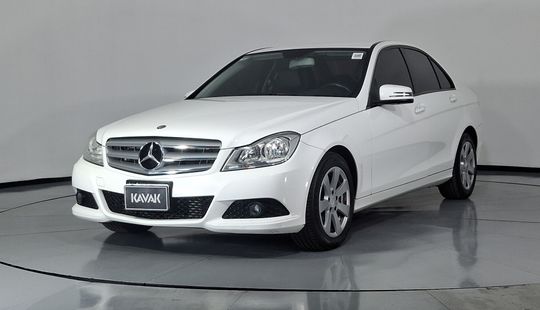 Mercedes Benz • Clase C
