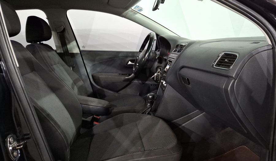 Volkswagen Vento 1.6 HIGHLINE TIPTRONIC Sedan 2017