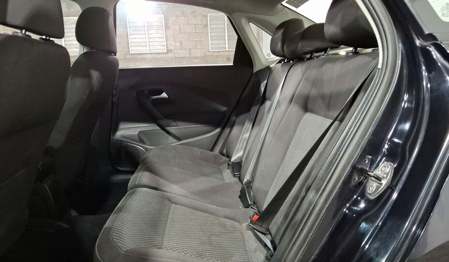 Volkswagen Vento 1.6 HIGHLINE TIPTRONIC Sedan 2017