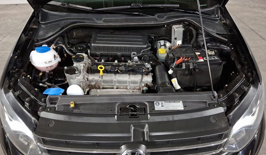 Volkswagen Vento 1.6 HIGHLINE TIPTRONIC Sedan 2017