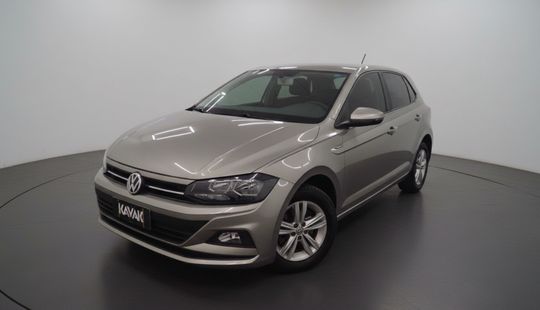 Volkswagen • Polo