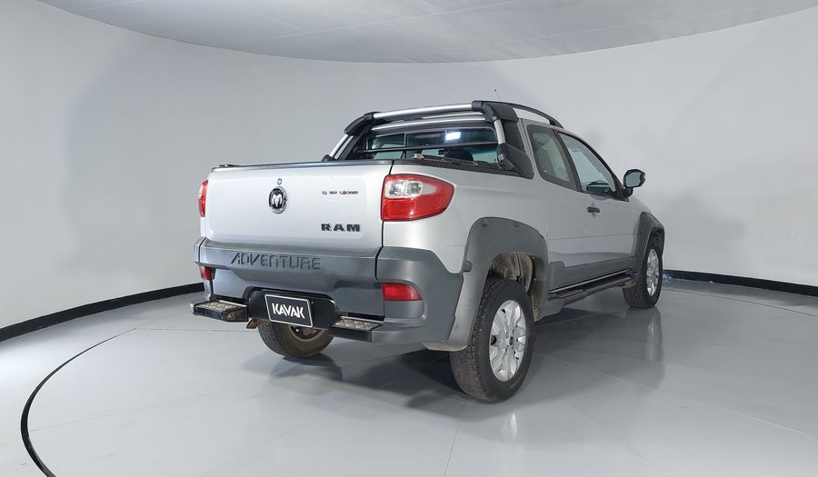 Ram 700 1.6 CLUB CAB FWD 4L 5MT Pickup 2016