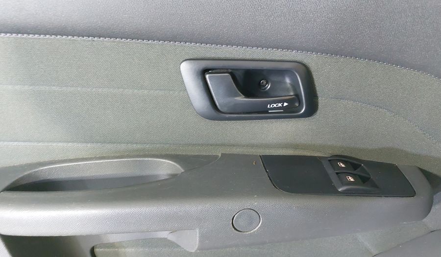 Ram 700 1.6 CLUB CAB FWD 4L 5MT Pickup 2016