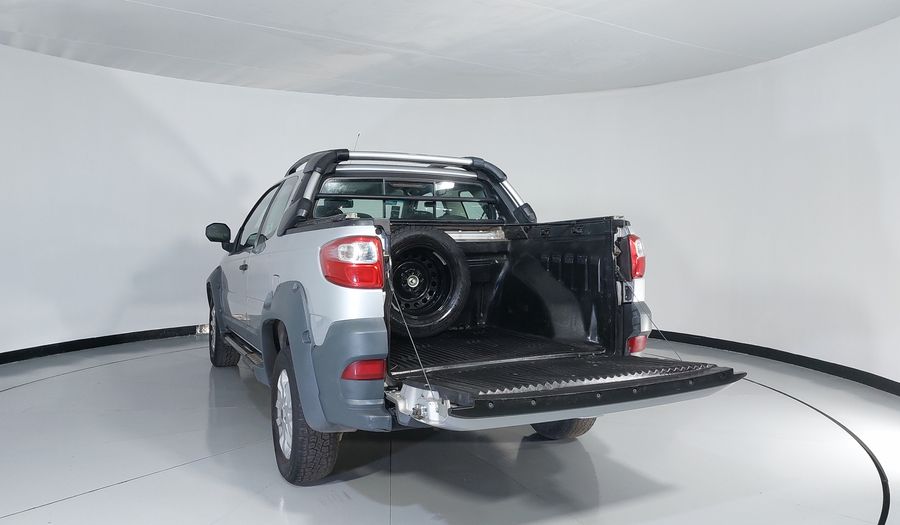 Ram 700 1.6 CLUB CAB FWD 4L 5MT Pickup 2016