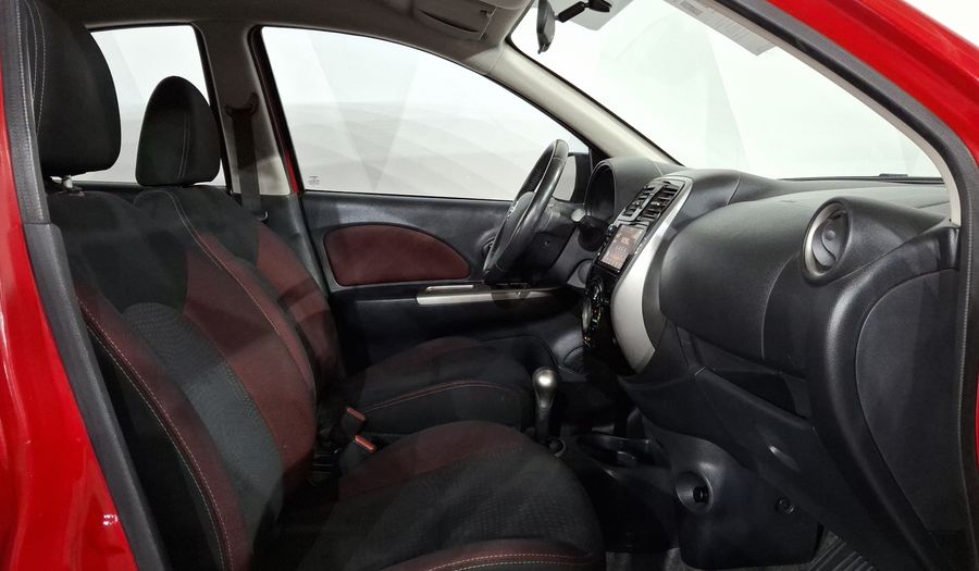 Nissan March 1.6 EXCLUSIVE BI-TONO AUTO Hatchback 2019