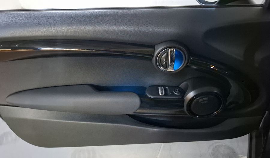 Mini Cooper 1.5 COOPER PEPPER DCT Hatchback 2021