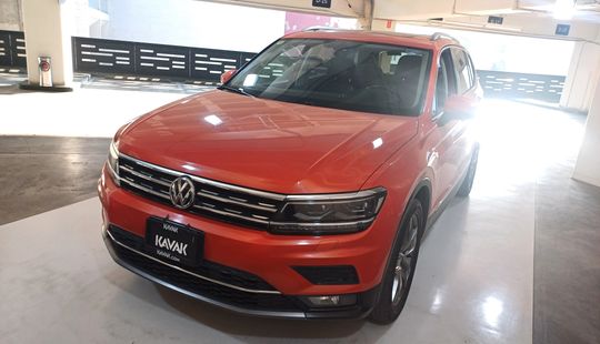 Volkswagen • Tiguan