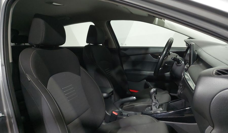 Kia Forte 2.0 EX Hatchback 2021