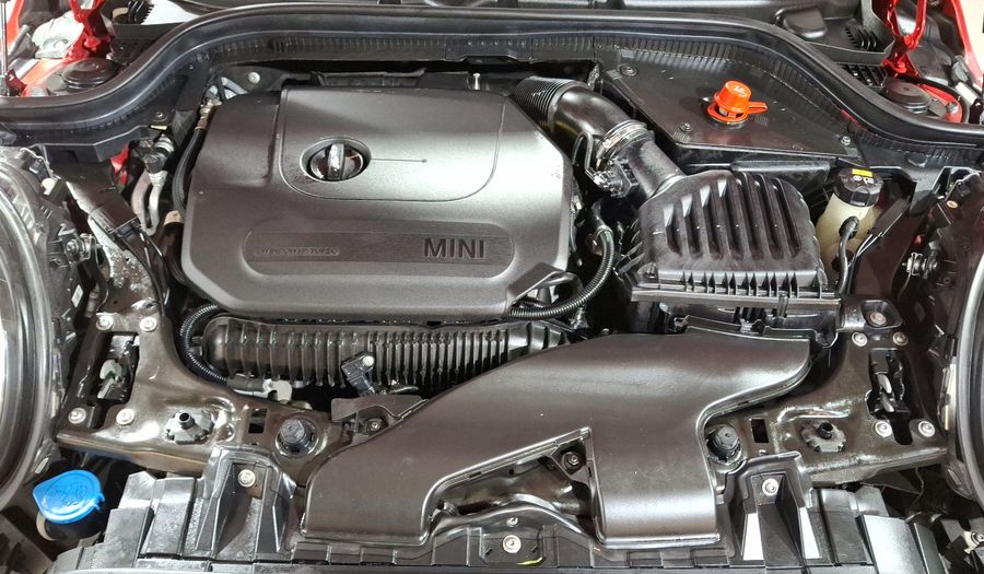 Mini John Cooper Works 2.0 JOHN COOPER WORKS HOT CHILI AT Hatchback 2018