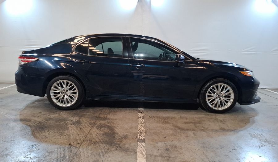 Toyota Camry 2.5 XLE NAVI AUTO Sedan 2020