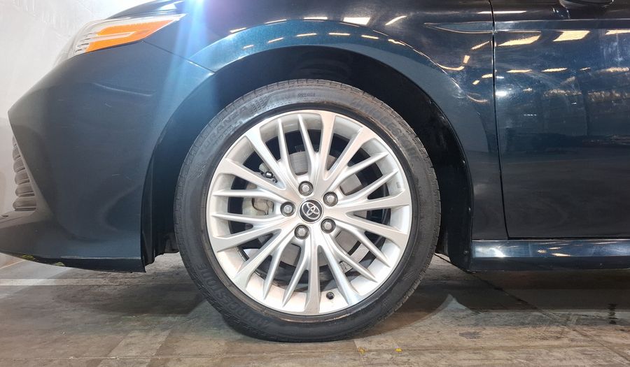 Toyota Camry 2.5 XLE NAVI AUTO Sedan 2020