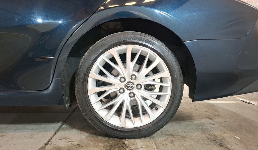 Toyota Camry 2.5 XLE NAVI AUTO Sedan 2020