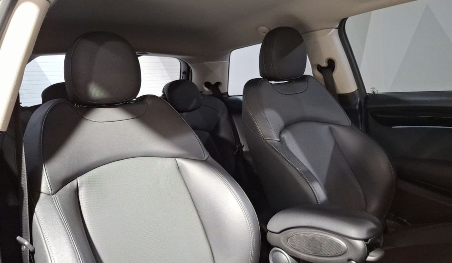 Mini Cooper BEV 33KWH COOPER SE ICONIC AUTO Hatchback 2024