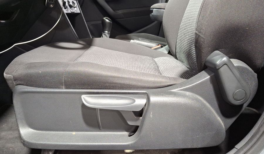 Volkswagen Polo 1.6 DESIGN & SOUND Hatchback 2020