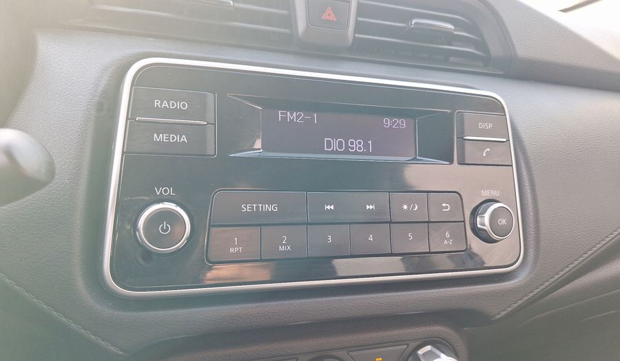 Nissan Versa 1.6 SENSE Sedan 2021