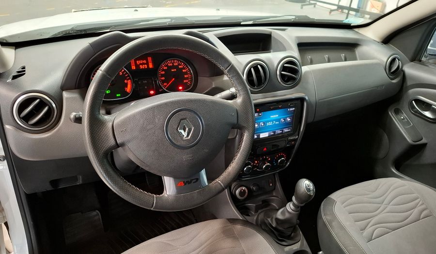 Renault Duster 2.0 16V LUXE 4WD NAV Suv 2013