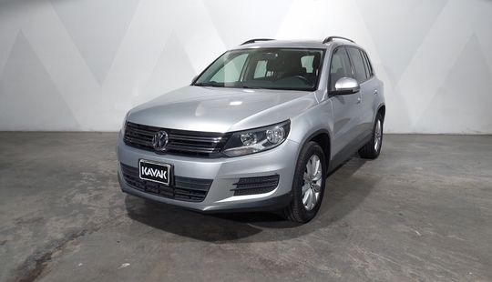 Volkswagen • Tiguan
