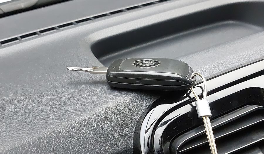 Renault Sandero 1.6 INTENSE CVT Hatchback 2020