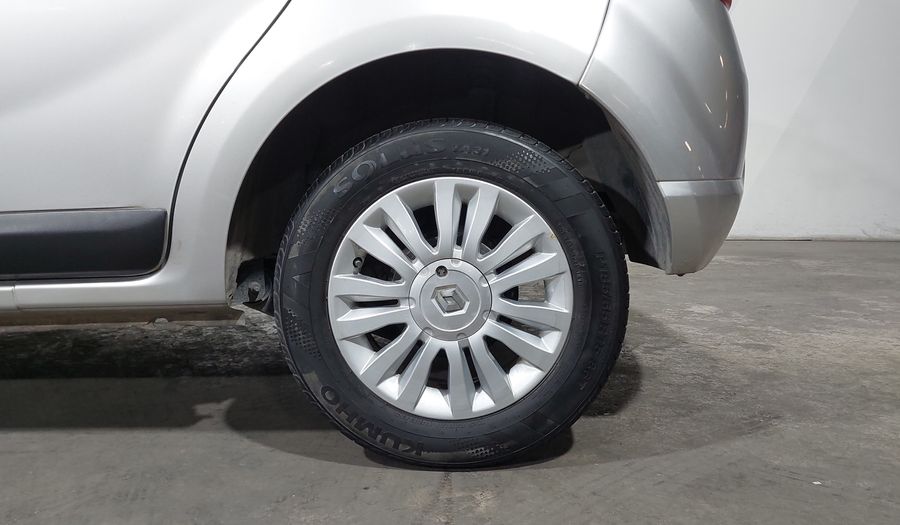 Renault Sandero 1.6 DYNAMIQUE AT Hatchback 2012